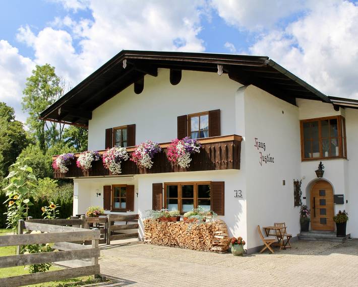 Hütte für 4 Personen, mit Garten und Balkon in Schönau am Königssee