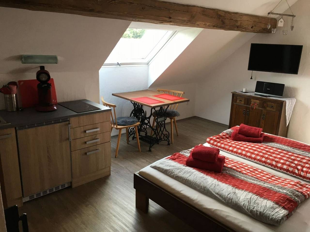 Ganze Ferienwohnung, Ferienhof Dipperz Ein-Zimmer-Appartement in Dipperz, Rhön-Hessen