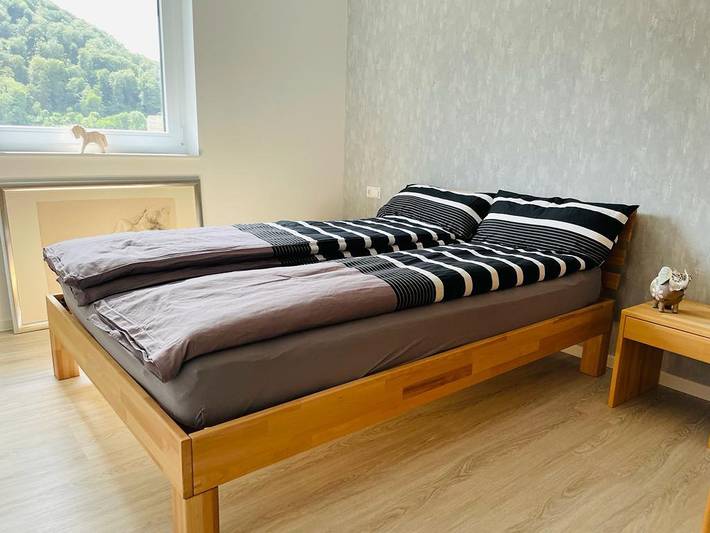 Ganze Ferienwohnung, Alwine´s - Ferienwohnung 84qm, 2 Schlafzimmer, max. 4 Personen in Bad Urach, Albsteig Etappe 9