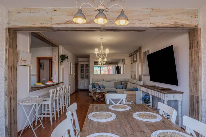 Villa pour 8 personnes, avec jardin et balcon - 1