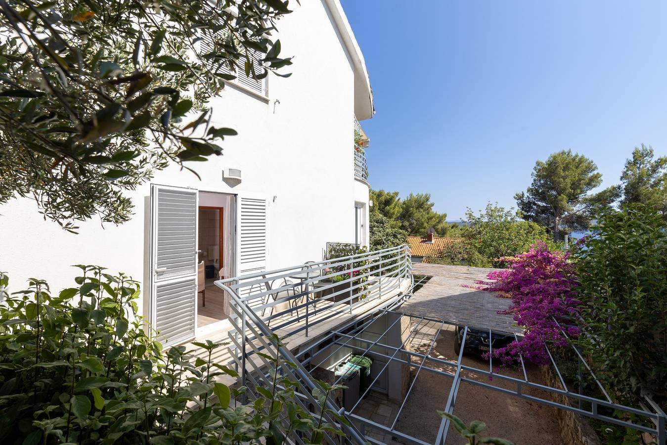 Ganze Wohnung, Studio Appartement mit Terrasse und Meerblick Zavala (Hvar) -a in Zavala, Hvar