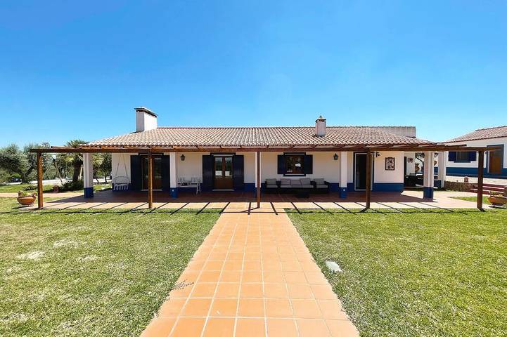 Baita per 16 persone, con balcone e giardino - 1