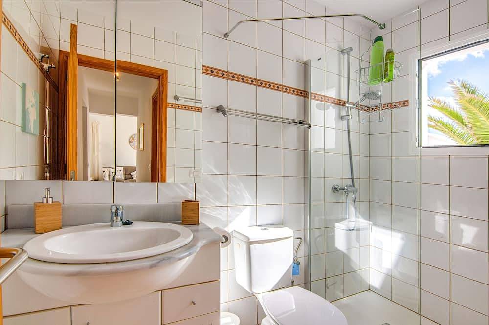 A3, in a small complex with communal heated pool 100m from the sea in Charco del Palo, Teguise