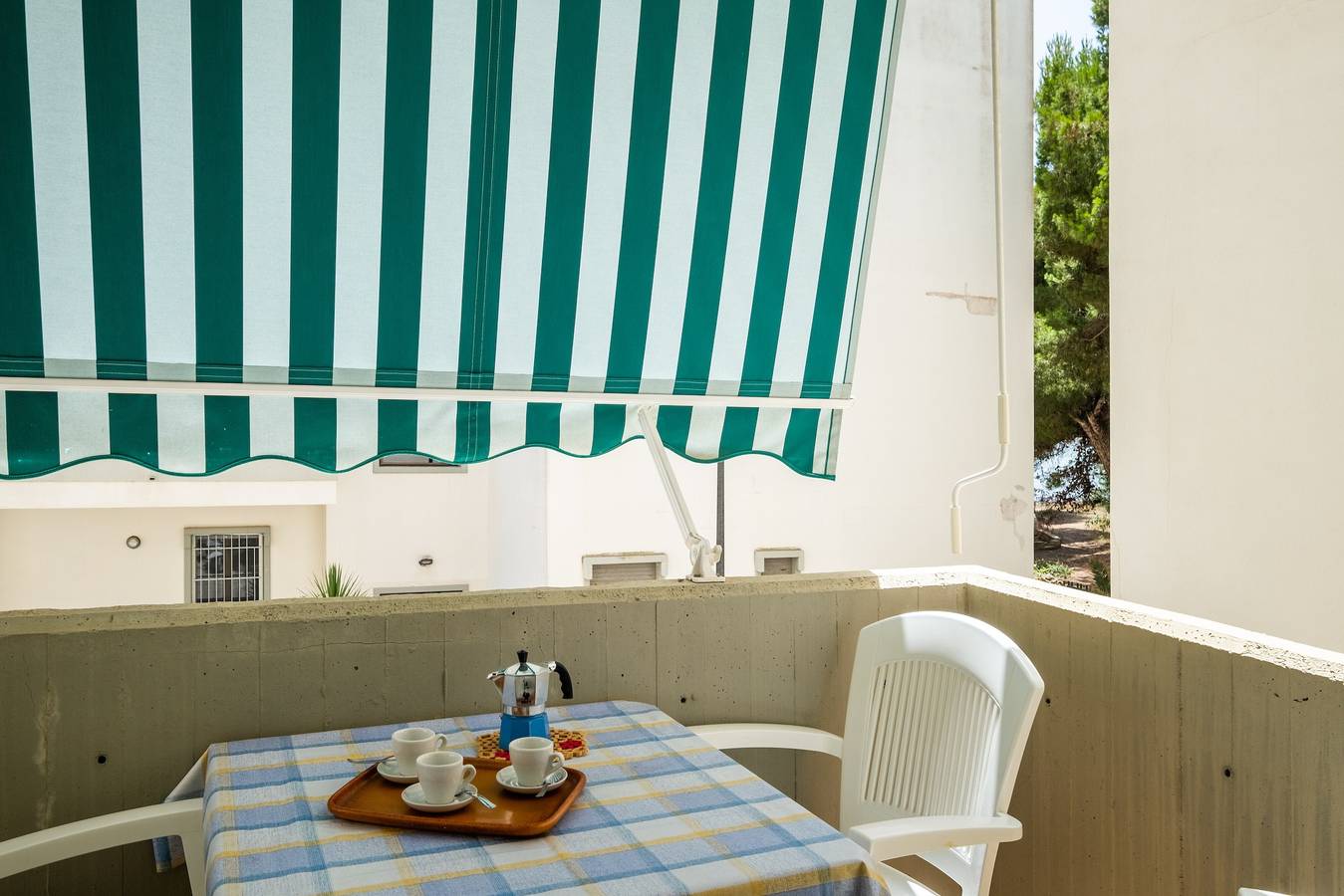 Ganze Wohnung, Ferienwohnung 'La Playa Rivabella' mit Meerblick, Balkon und Klimaanlage in Rivabella di Gallipoli, Rivabella