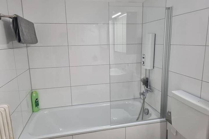 Ganze Wohnung, 2,5 Zimmer Wohnung mit Balkon in Wuppertal, Bergisches Land