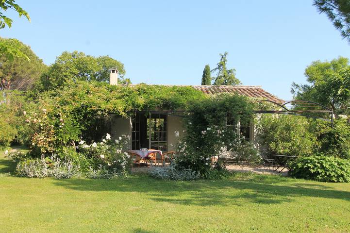 Ferienwohnung für 2 Personen, mit Terrasse und Pool sowie Garten, mit Haustier - 1