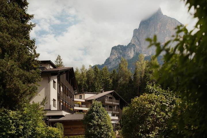 Hotel für 6 Personen, mit Pool und Garten sowie Whirlpool und Sauna, kinderfreundlich