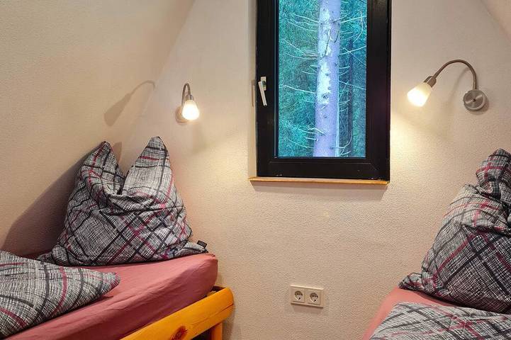 Ferienhaus für 7 Personen, mit Whirlpool und Garten, mit Haustier in Neuhaus am Rennweg - 3