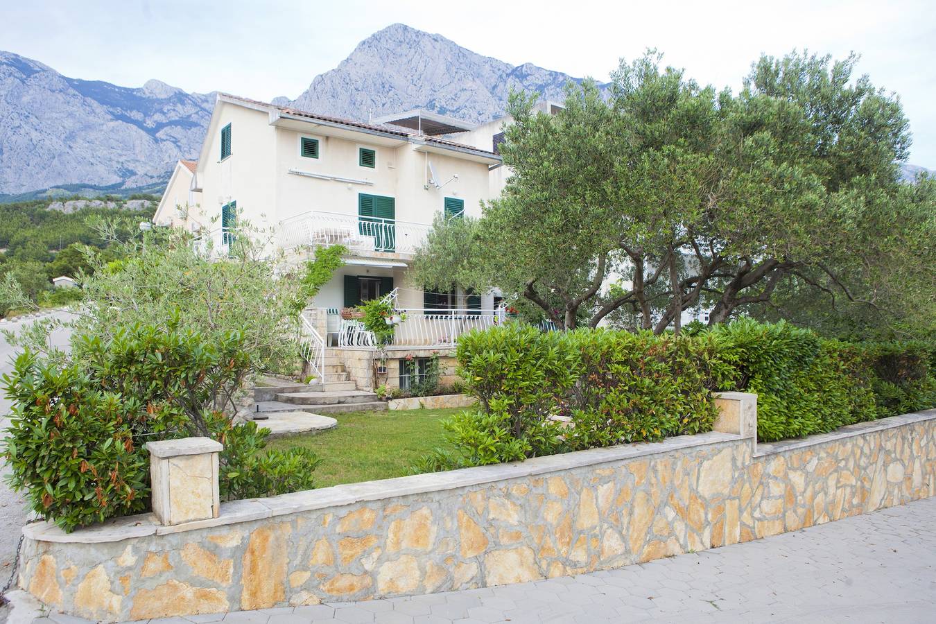 Ganze Wohnung, Apartments by the sea Promajna, Makarska - 2588 in Promajna, Makarska Riviera