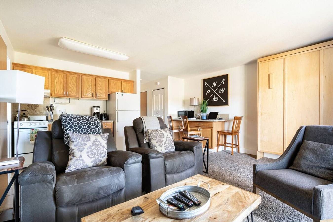 Ganze Wohnung, Walk to Downtown Bend&River! Fireplace, quiet in Bend, Mt. Bachelor
