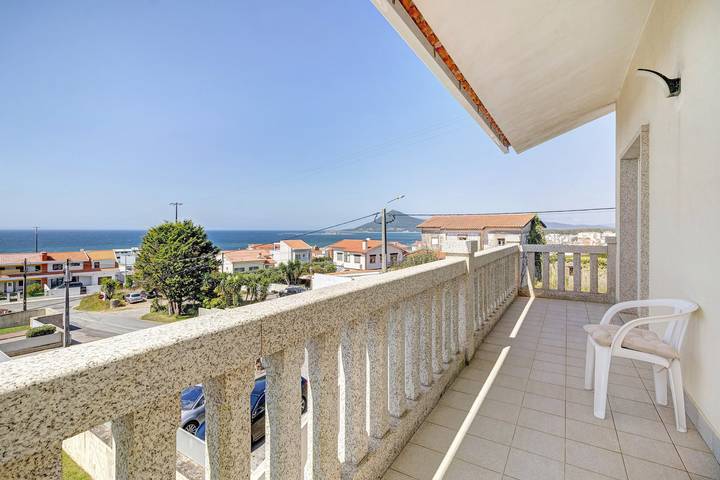 Vakantiehuis voor 10 personen, met Balkon en Tuin in Costa Verde