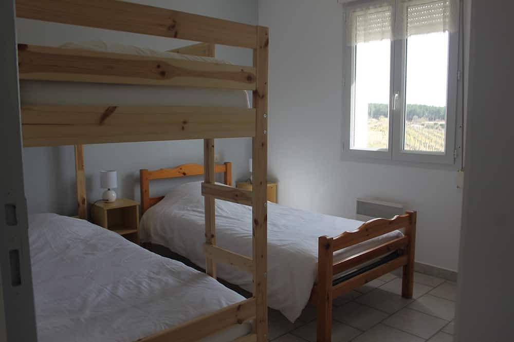 Meublé de tourisme 2*  L'Acacia- idéalement situé pour visiter le sud ardèche in Rosières (Ardèche), Parc naturel régional des Monts d'Ardèche