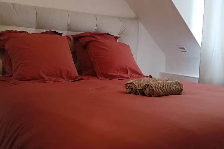 Appartement entier, Appt T2 Cosy Hyper Centre Place Jeanne Hachette Proche Aeroport Et Gare Sncf in Beauvais, Oise