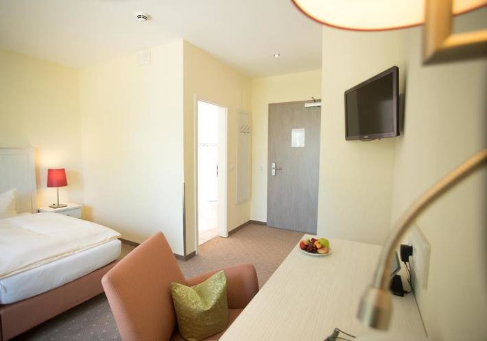 Hotel für 3 Personen, mit Terrasse und Garten in Güstrow - 4