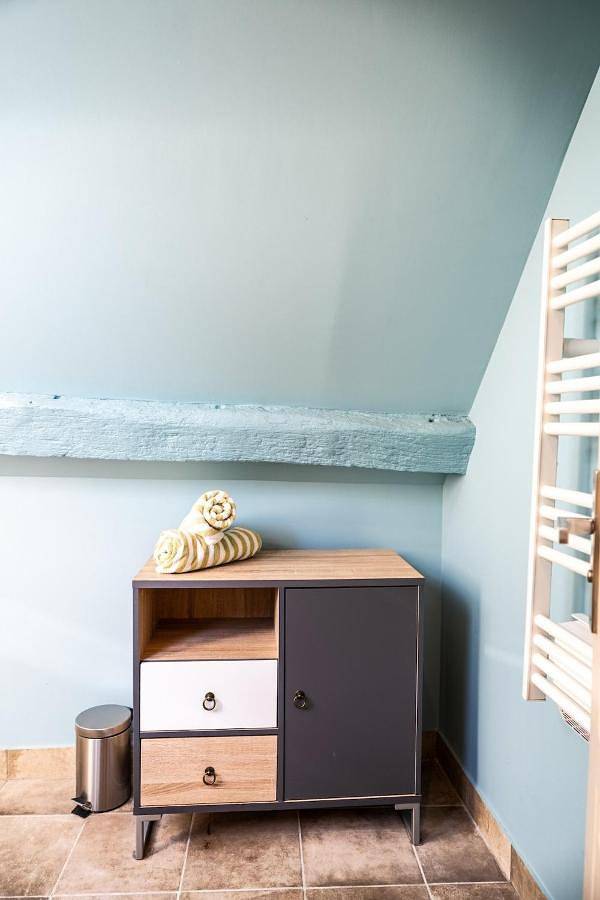 Location de vacances pour 13 personnes, avec jardin à Gressey - 3