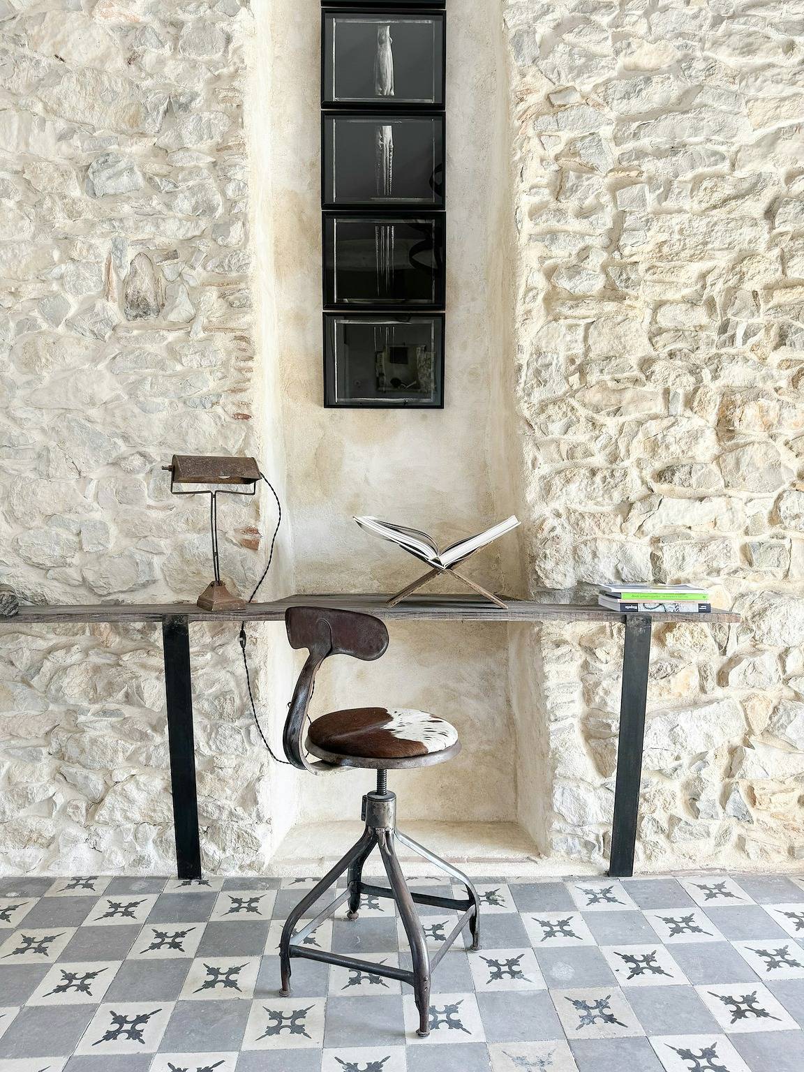Appartement entier, Retraite d'artistes dans une ferme historique de Belvézet in Belvézet, Région de Nîmes