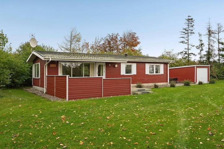 Ferienhaus für 6 Personen, mit Terrasse und Sauna in Skaven Strand