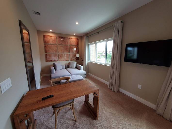 Vacation home for 8 people, with balcony by Disney World