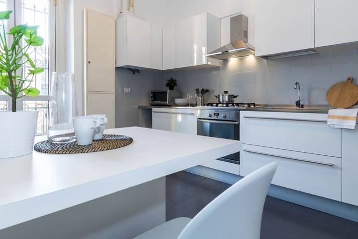 Ganze Wohnung, Ferienwohnung für 7 Personen mit Balkon/Terrasse in Mailand, Mailand Provinz