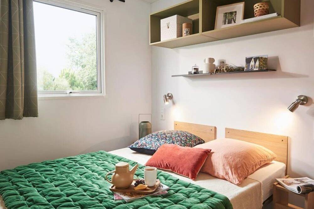 Zecamping 4* animé pataugeoire locatif Tv 45m2 6 pers in Carennac, Lot