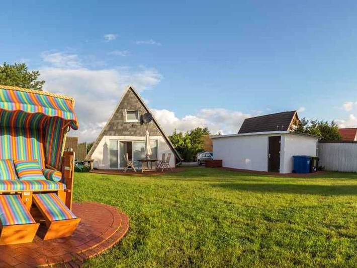 Ferienhaus für 5 Personen, mit Terrasse und Garten in Neuharlingersiel - 2