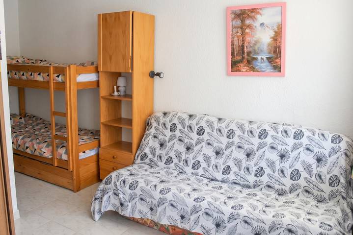 Studio entier, Studio moderne à Taninges avec vue sur les montagnes - 35 m² in Le Praz de Lys, Taninges