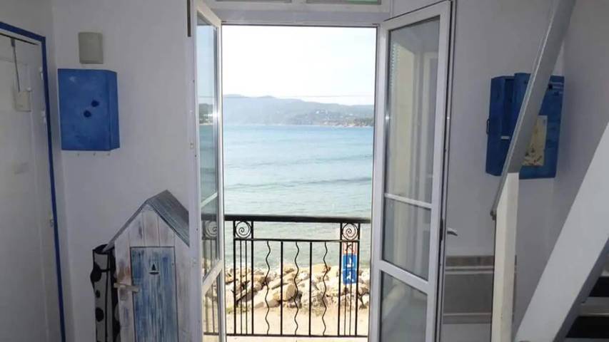 Gîte pour 5 personnes dans Plage des Sablettes - 2