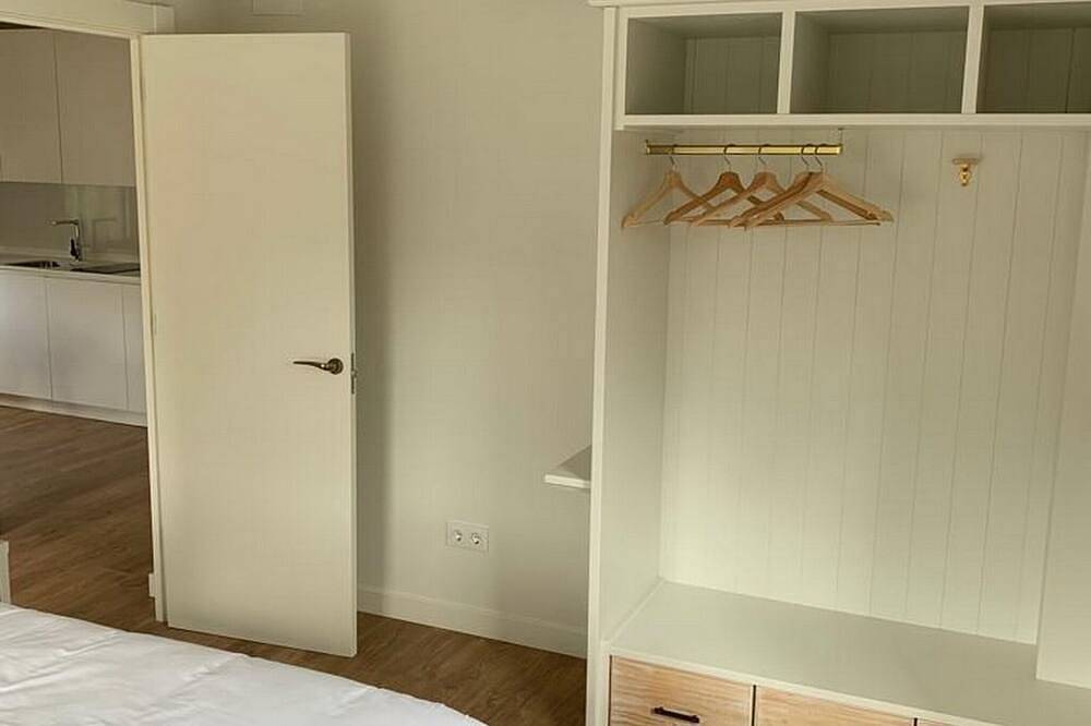 Ganze Wohnung, Apartment-Eigenes Badezimmer in Puente Viesgo, Kantabrische Küste