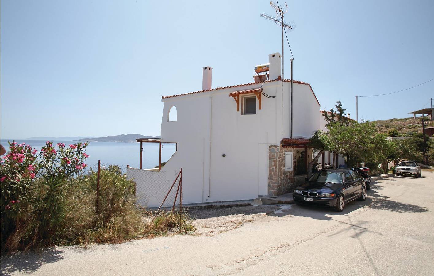 Cozy Beachside Apartment with Terrace & AC in East coast of the Attika region