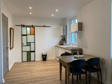 Gîte pour 2 personnes, avec vue à Charavines