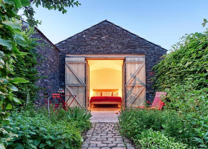 Hôtel pour 2 personnes, avec Terrasse ainsi que Jardin et Vue à Longuich