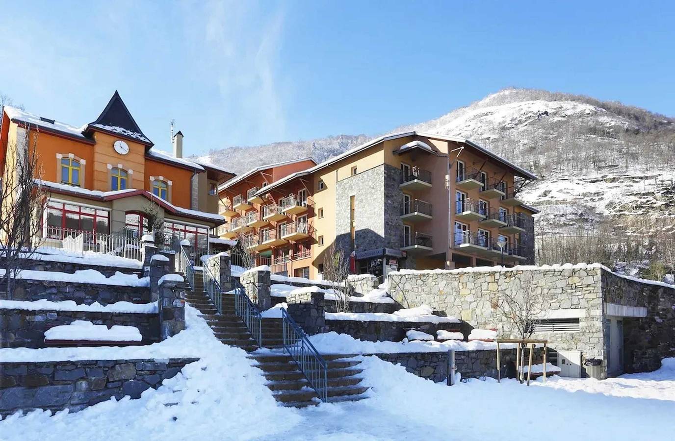 Studio entier, Studio moderne à Ax-les-Thermes, 30 m² avec sauna in Ax-les-Thermes, Pyrénées