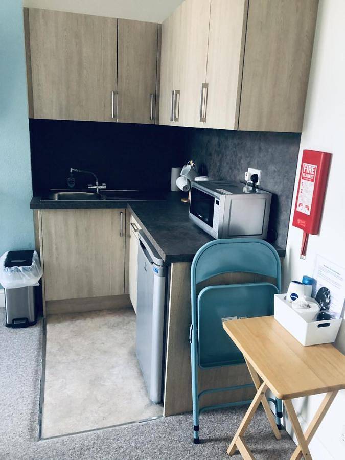 Maison d’hôte pour 2 personnes, avec Jardin à Poole - 3