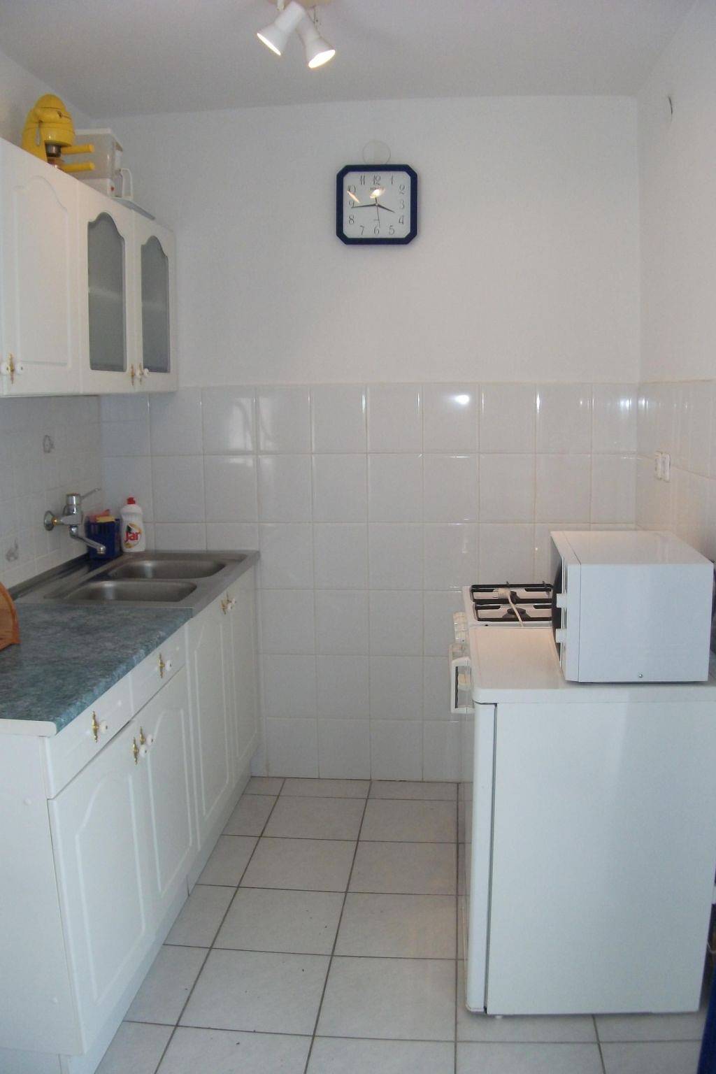 Mit Terrassen, Balkonen sowie Parkplatz in Dombowa, Komitat Tolnau