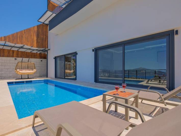 Vakantiehuis voor 2 personen, met tuin en zwembad in Kalkan