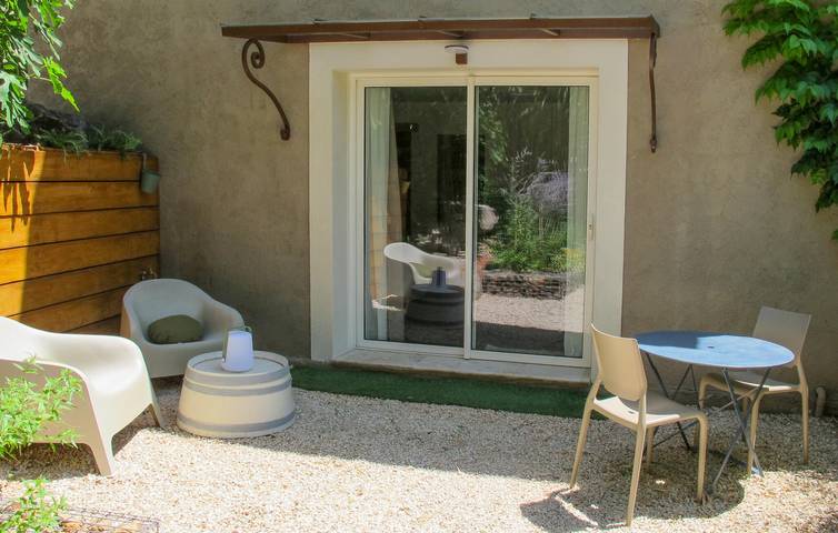 Appartement de luxe avec piscine et parking, à 2,5 km du centre-ville in Saint-Maximin-la-Sainte-Baume, Région de Brignoles