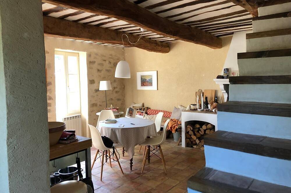 Maison du Four: Attractive French village house with balcony & Baker around the corner in Mirabel-aux-Baronnies, Nyons und Umgebung