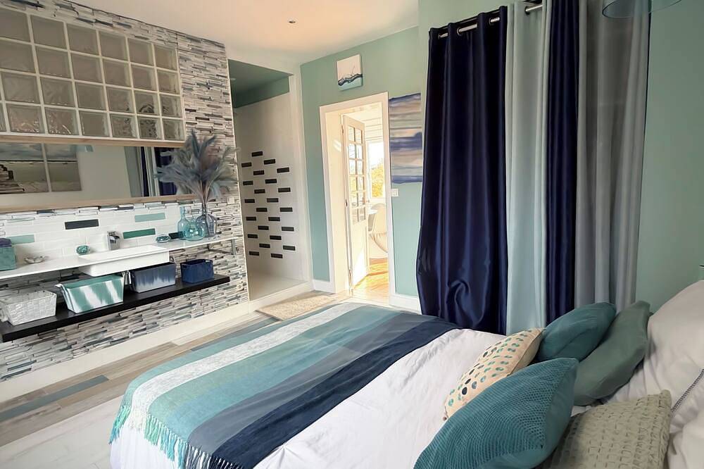 Entire apartment, Large Design Apartment - Marcq-en-Barœul/Lille in Marcq-en-Barœul, Lille region