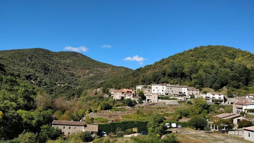 Location de vacances pour 4 personnes, avec Terrasse et Vue à Notre-Dame-de-la-Rouvière