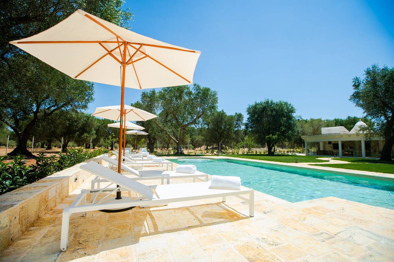 Trulli margherita in Francavilla Fontana, Salento