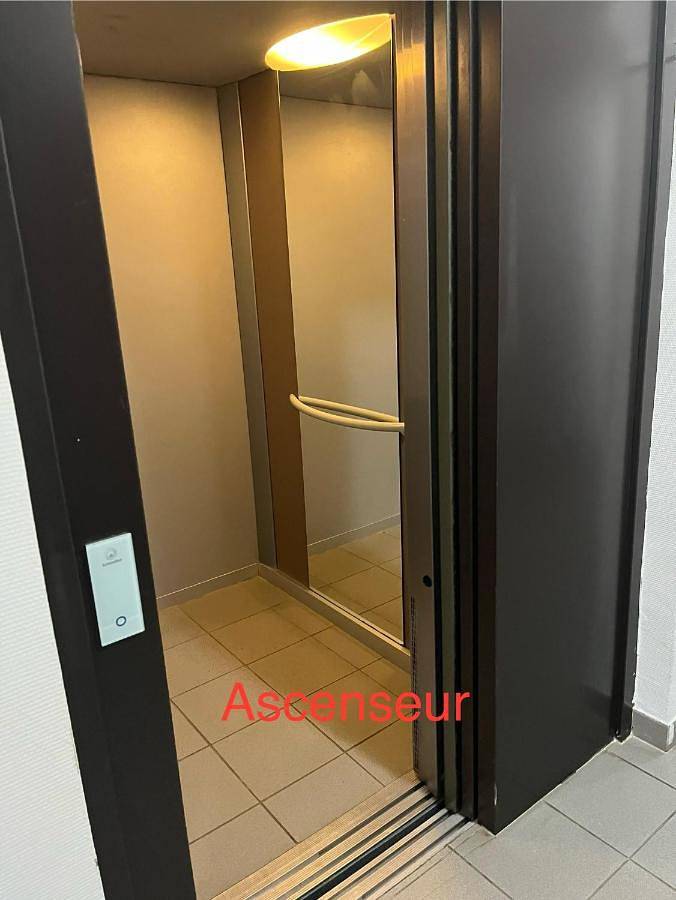 Appartement entier, Standard Apartment in Saint-Léonard, Région du Havre