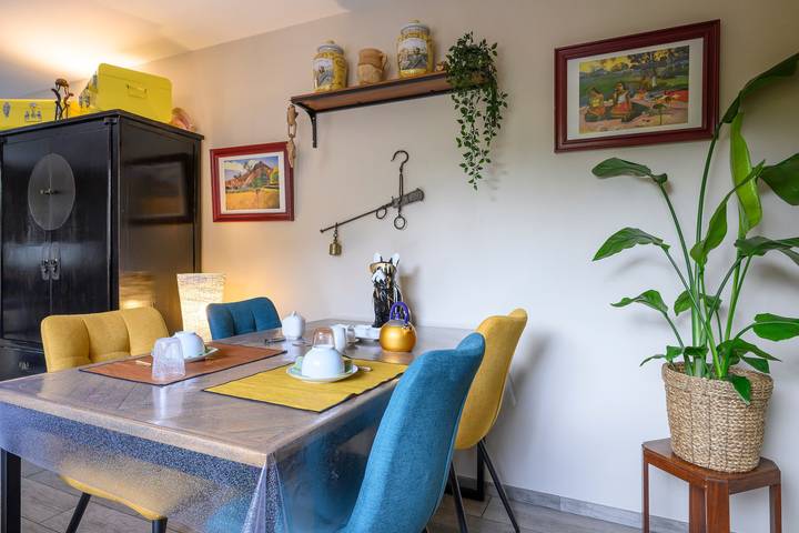 Bed and Breakfast 'Chambre - Le Clos Des Fontaines' with Private Pool, Wi-Fi and Air Conditioning in Pernes-les-Fontaines, Parc naturel régional du Mont-Ventoux