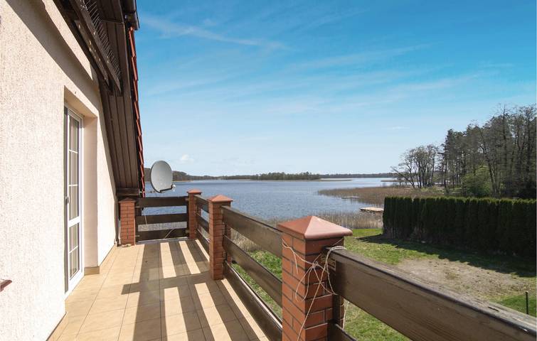 Ferienhaus für 8 Personen mit Seeblick in Seenplatte von Ilawa