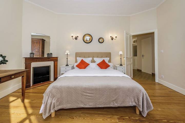 Location de vacances pour 8 personnes, avec terrasse et jardin à Dégagnac - 2