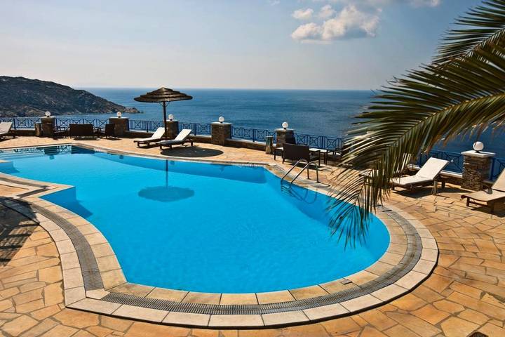 Maison d’hôte pour 2 personnes, avec Terrasse et Jardin ainsi que Piscine et Vue