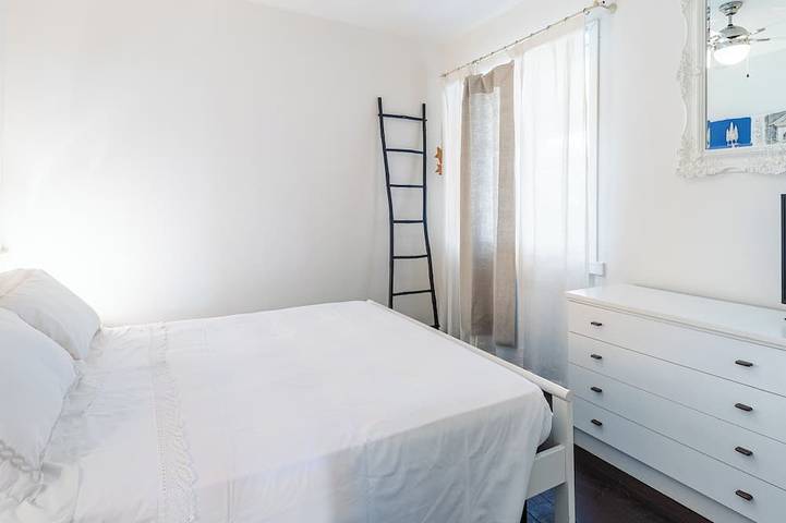 "Die Möwe" House with Garden, Grill, and Jacuzzi with Ocean View in Bordighera, Riviera di Ponente
