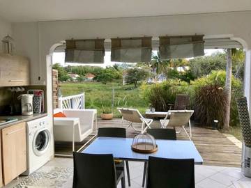 Gîte pour 2 personnes, avec jardin dans Plage de la Caravelle