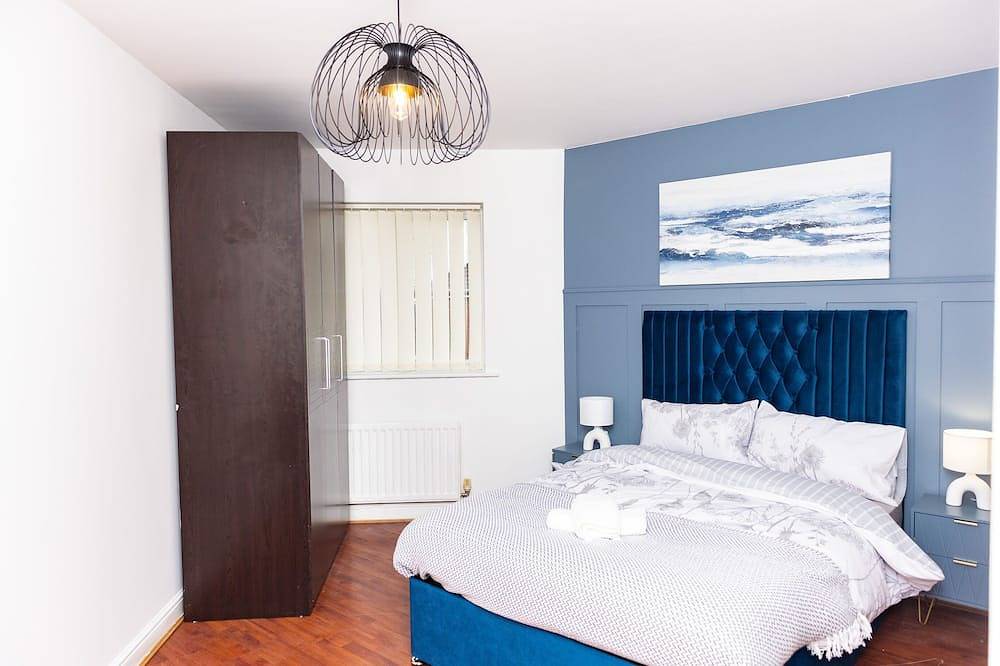 Spacious and Beautiful 4bed house 10mins from Manchester City center  in Manchester, Greater Manchester