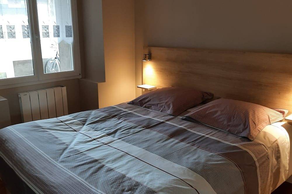 Appartement entier, La Lanzardiere : le Galion Appartement à 250 m de La mer in Cancale, Baie du Mont-Saint-Michel