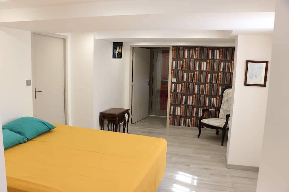 Appartement entier, Gite du Picot, calme et reposant, grand jardin. in Marçay, Vienne (France)